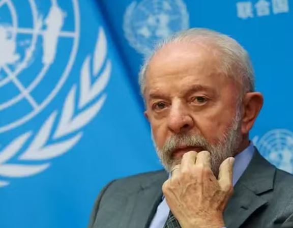 Lula usa tática de aproximação com Trump, mas não vai de ‘peito aberto’ para reunião, diz especialista