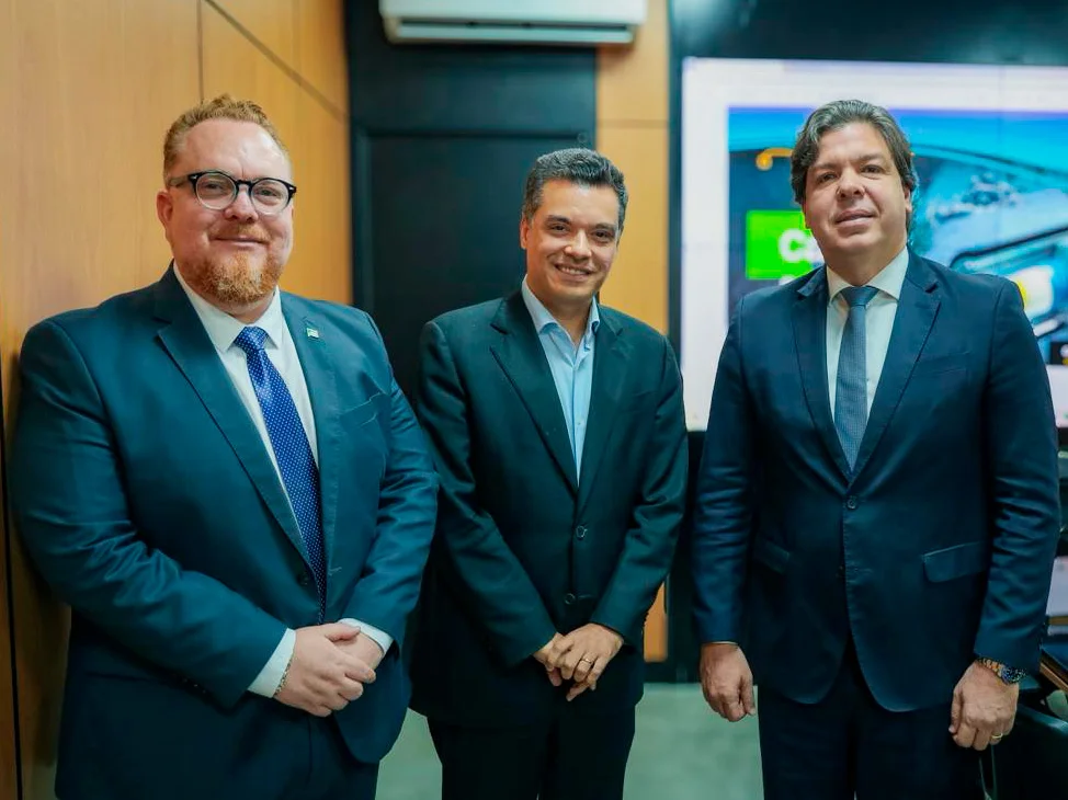 Walter Alves defende projetos de cabos submarinos e data centers para o RN