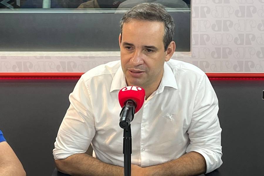 Zenaide escolhe se afastar de Fátima para andar no lado dos atos antidemocráticos, diz Cadu Xavier