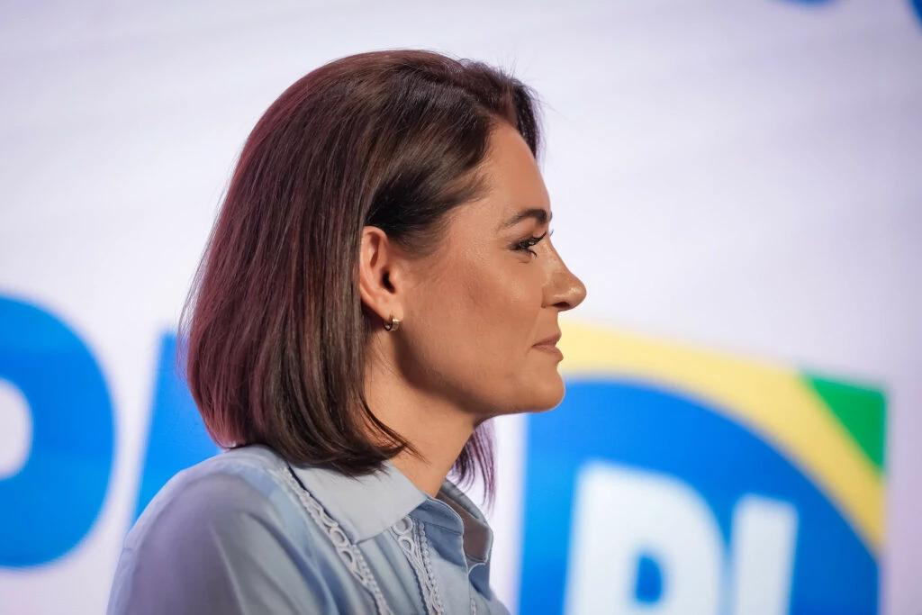 Michelle cogita disputar eleições de 2026: “Me erguer como leoa”