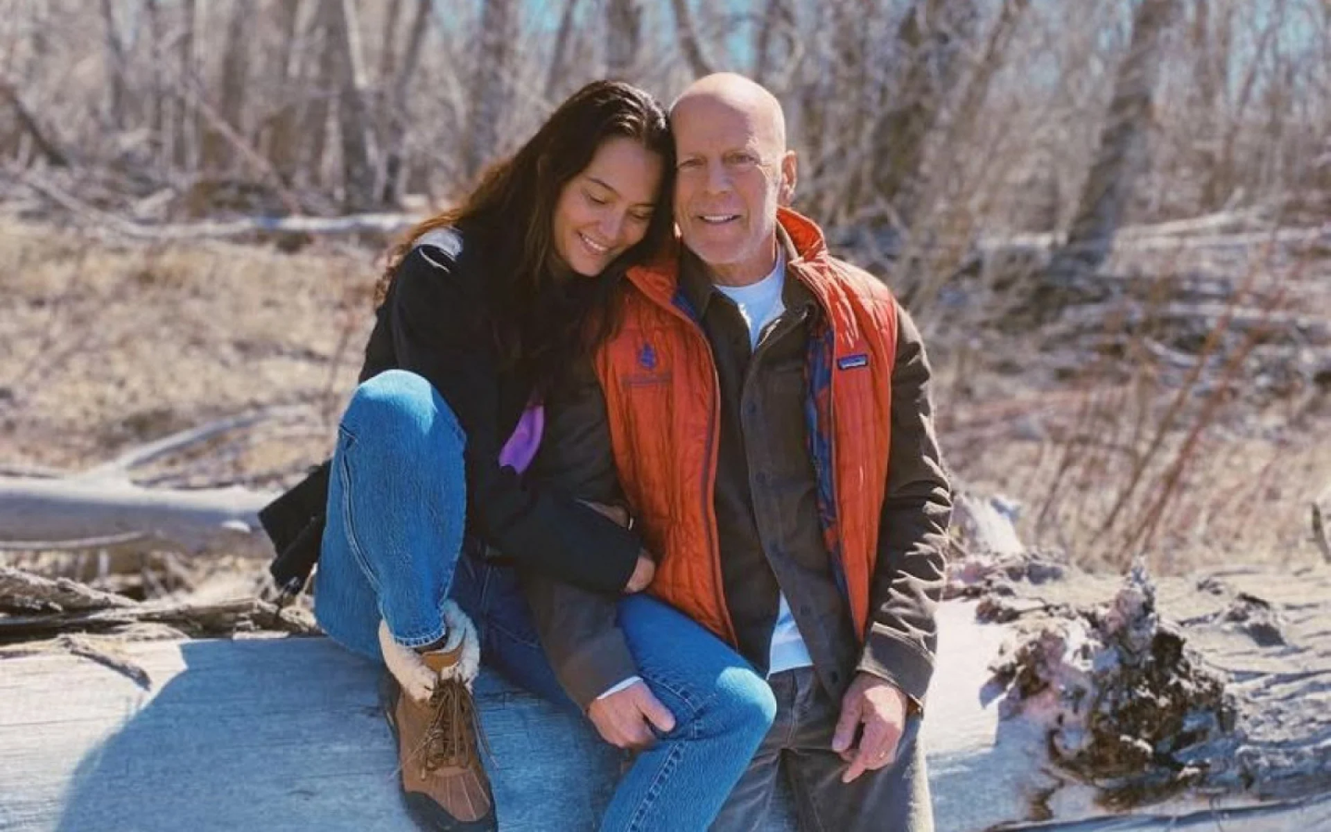 Companheira comenta demência do ator Bruce Willis: 'É como um longo adeus'