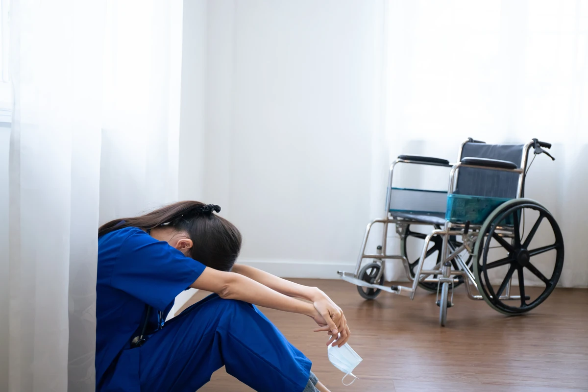 Saúde mental: 40% dos médicos sofrem com depressão, ansiedade e burnout no NE