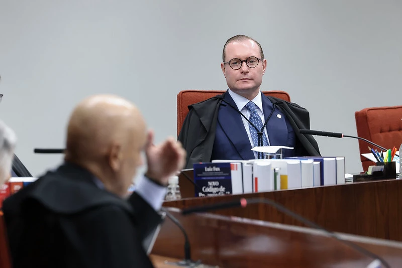 Após pedido, STF terá sessão extra para julgar Bolsonaro