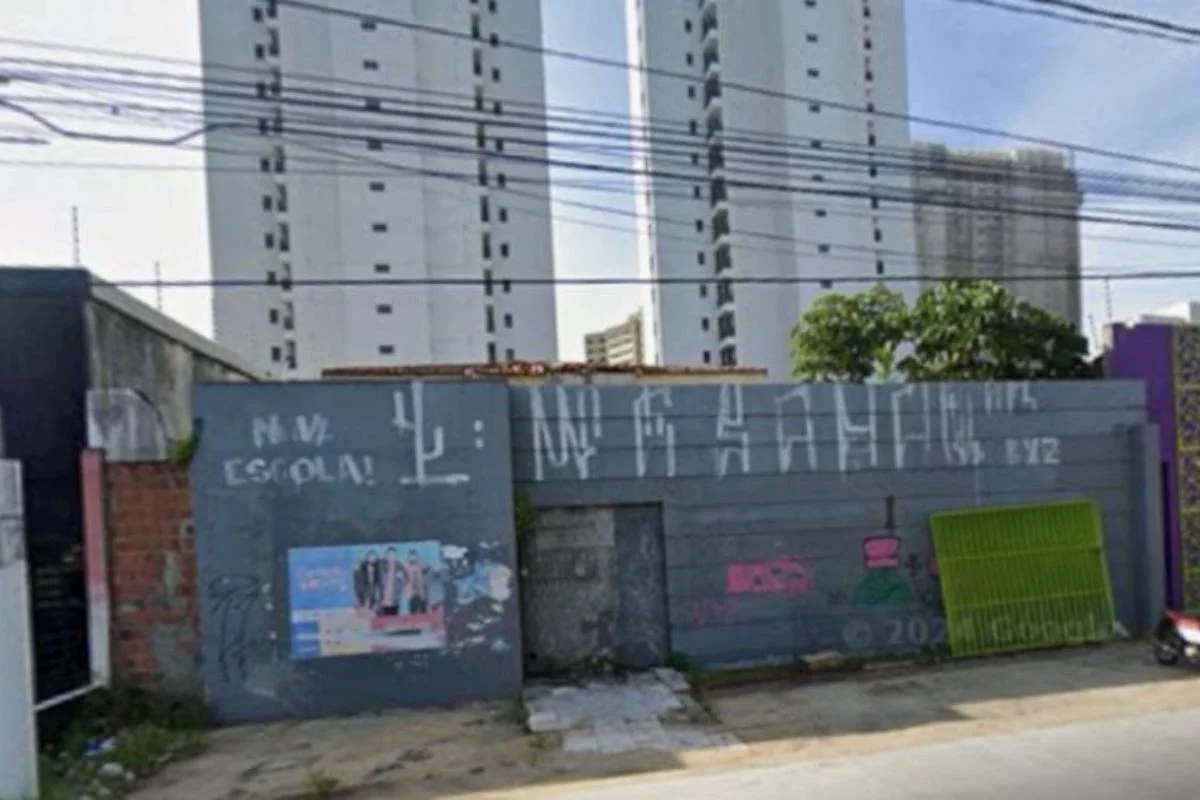 Fecomércio leiloa antiga sede em Petrópolis