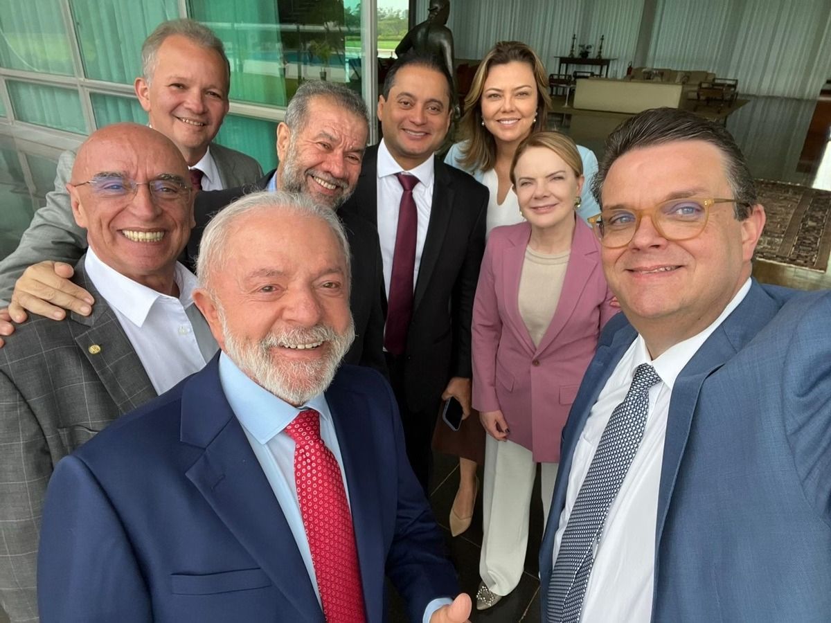 Lula já avalia nomes para ministérios do Centrão