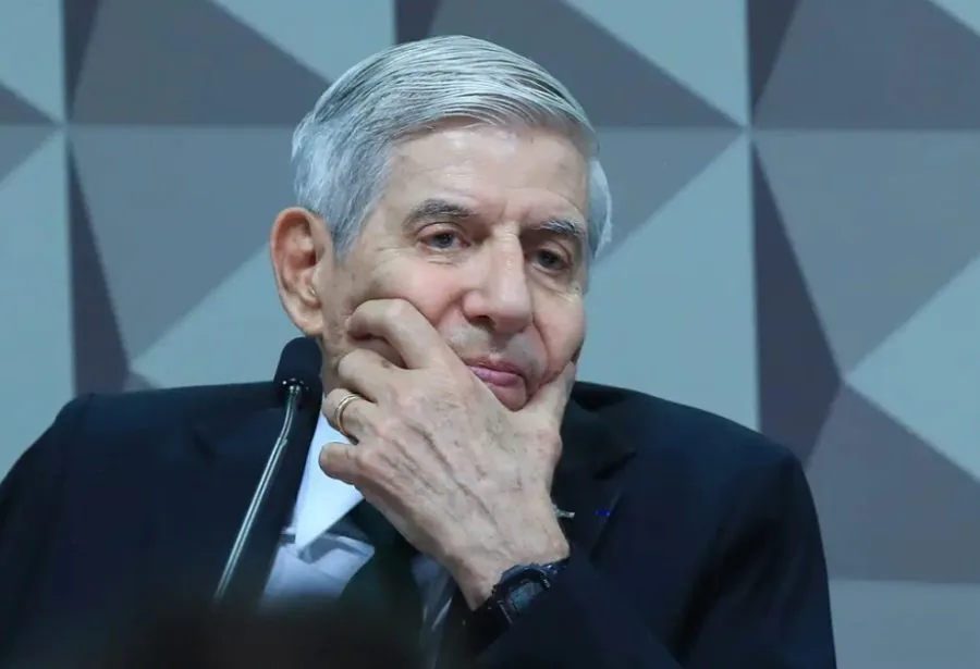 Augusto Heleno é condenado a 21 anos de prisão por plano de golpe