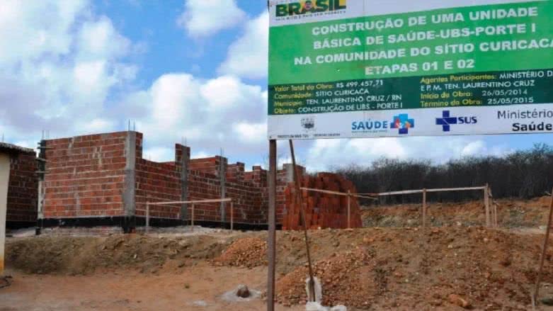 Governo Federal reduz recursos para o PAC e RN tem mais de 500 obras paralisadas
