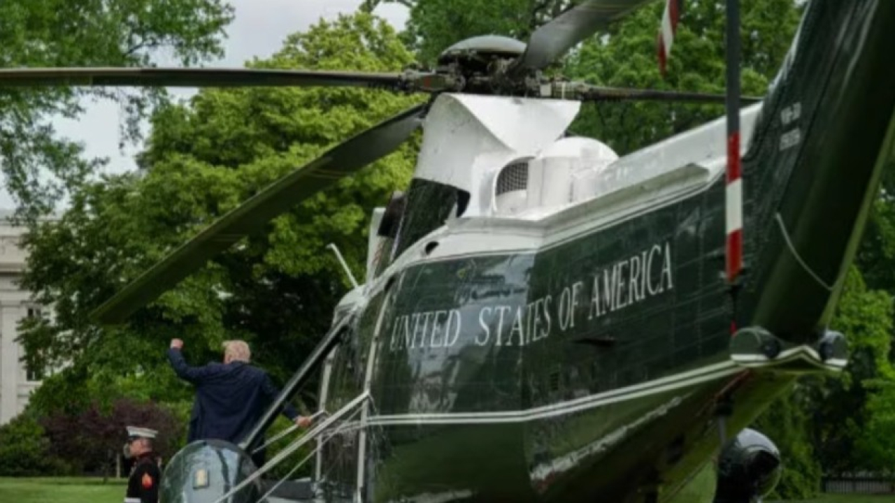 Homem é detido ao apontar caneta laser para helicóptero de Trump