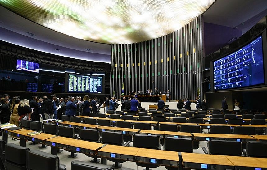 Câmara derrota Lula, retirando de pauta e enterrando MP que aumentava impostos