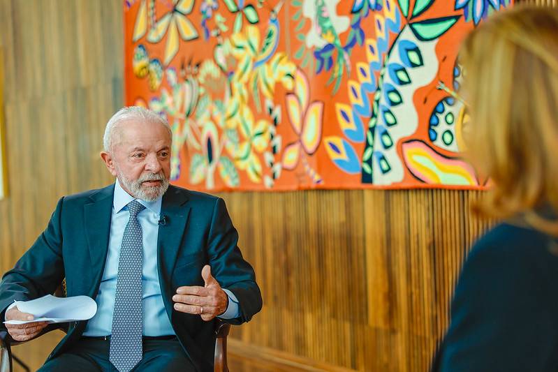 Lula afirma na Indonésia que traficantes são vítimas dos usuários