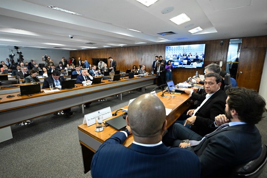 Sindicato do irmão de Lula tirou dinheiro de 254 mil aposentados sem autorização