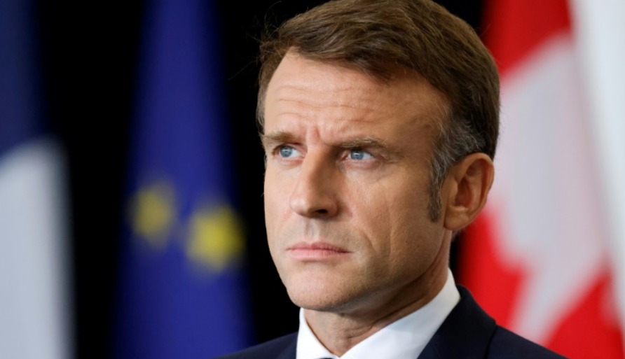 Macron afunda na França e enfrenta a maior crise de sua história