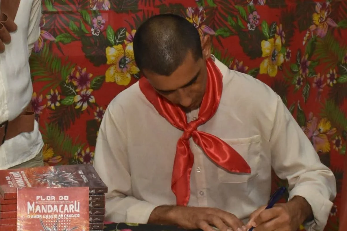 Livro de PM potiguar é finalista do Prêmio Jabuti 2025
