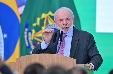 Lula embarca para Ásia com possível encontro com Trump no radar