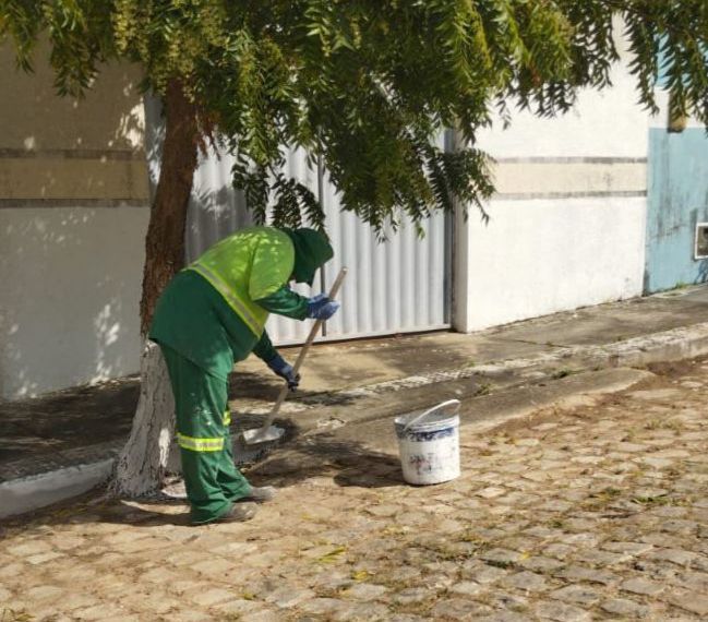 Mais limpeza e iluminação em diversos bairros de Extremoz