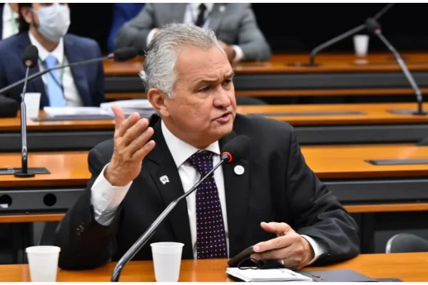 General Girão: “Segmentos da economia dos EUA também estão correndo riscos”