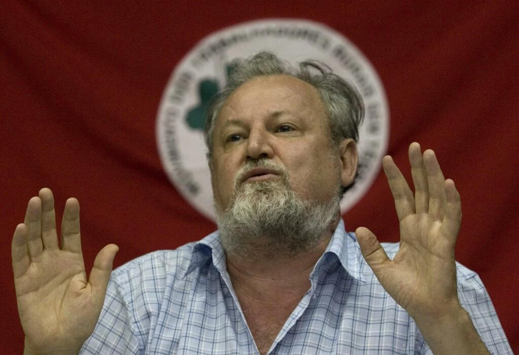 MST planeja enviar militantes à Venezuela por crise com EUA