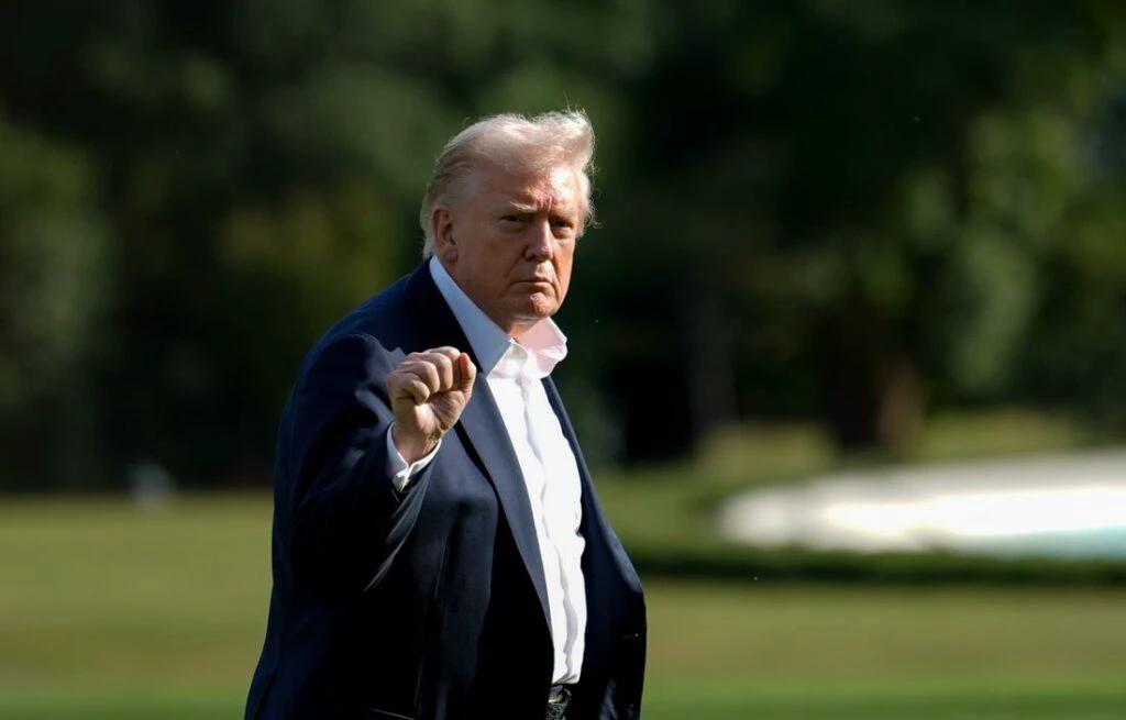 Trump embarca para Israel e diz que guerra acabou em Gaza