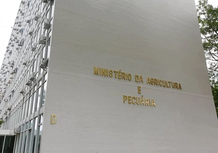 Secretário do Ministério da Agricultura recebeu R$ 50 mil de operador investigado na “Farra do INSS”