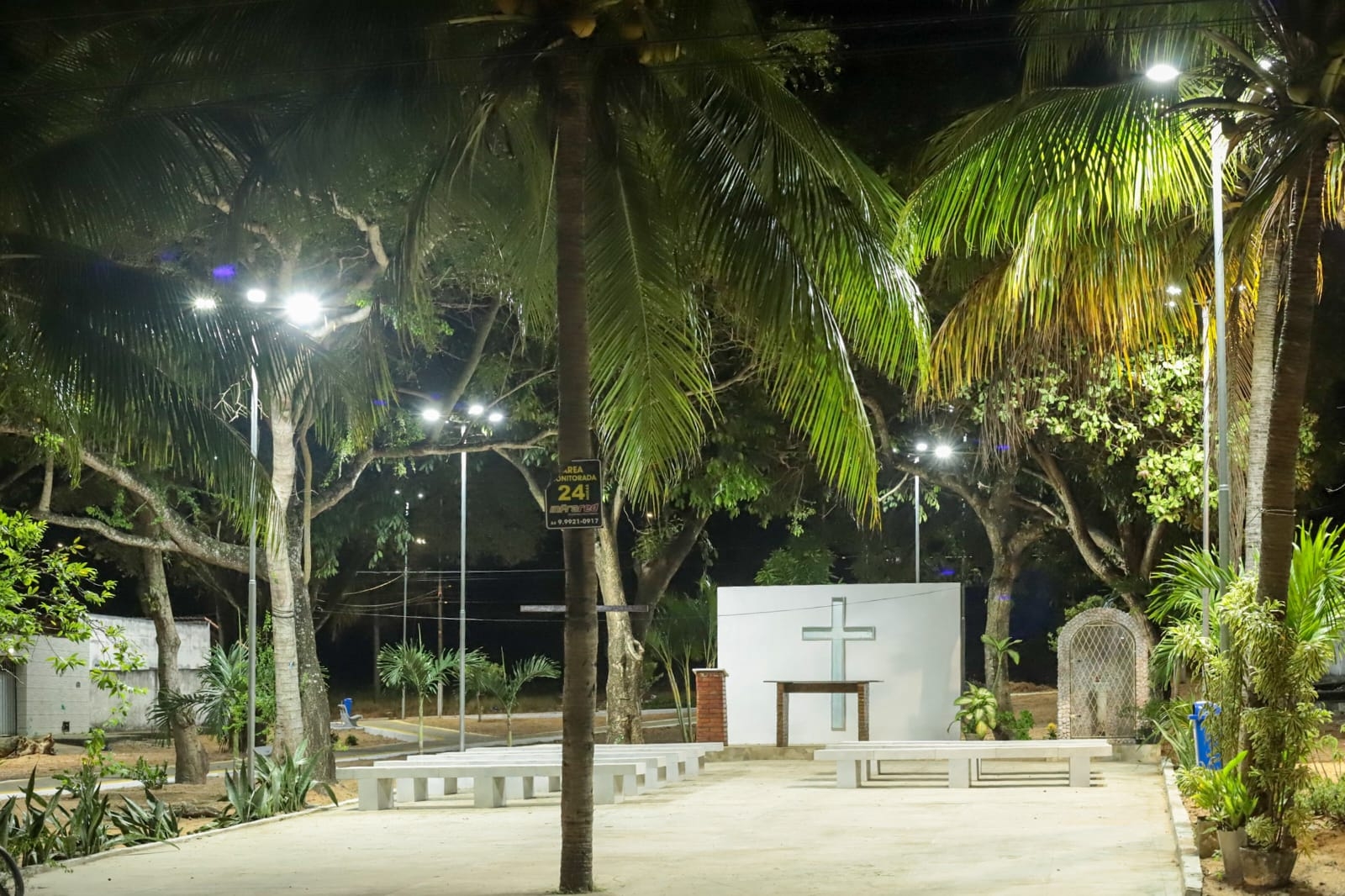 Prefeitura do Natal moderniza iluminação e requalifica praça no bairro Pitimbu