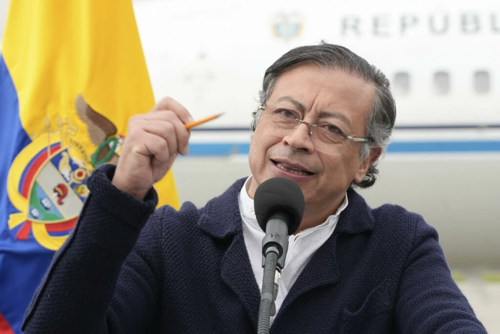 Presidente da Colômbia, Petro sugere “tirar Trump” do poder
