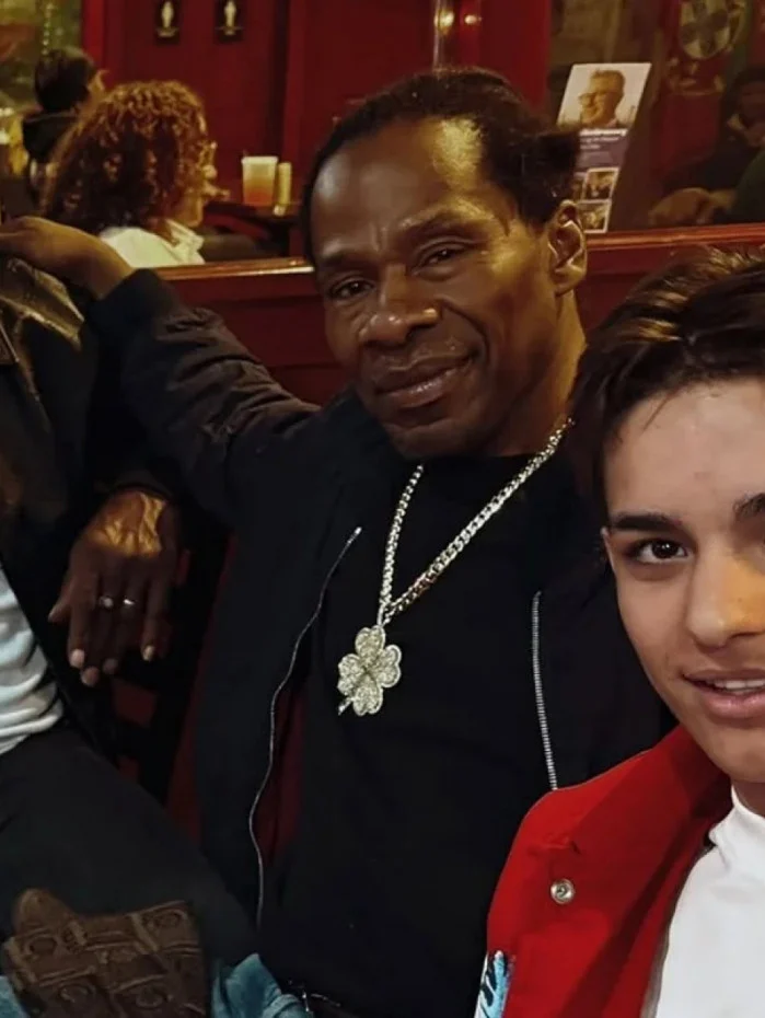 Filho de lenda do boxe é encontrado morto aos 17 anos no México