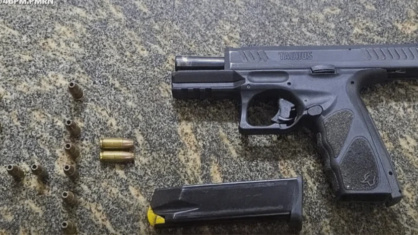 Homem é preso com pistola durante ocorrência de violência doméstica na zona Norte de Natal