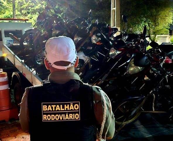 Operação do CPRE remove nove motocicletas barulhentas na zona Norte de Natal