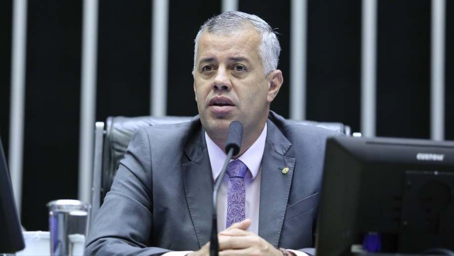 Câmara aprova repúdio a Lula por ofender o Congresso