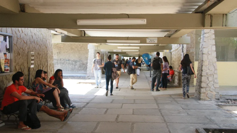 Estudantes relatam arrastões no campus da UFRN durante a noite desta segunda