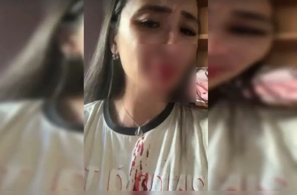 Ex-bailarina do Faustão é atacada com faca pela própria mãe