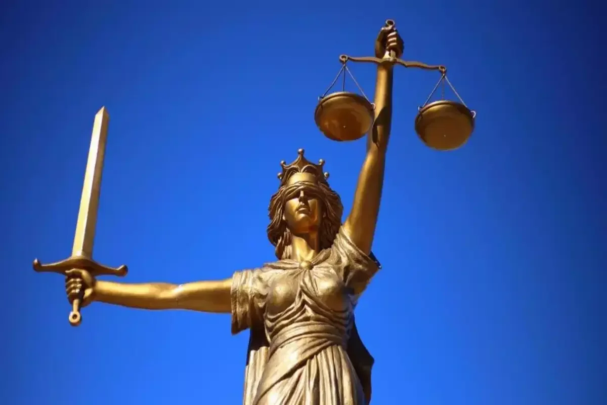 Desembargador é condenado por usar processo para se vingar da ex