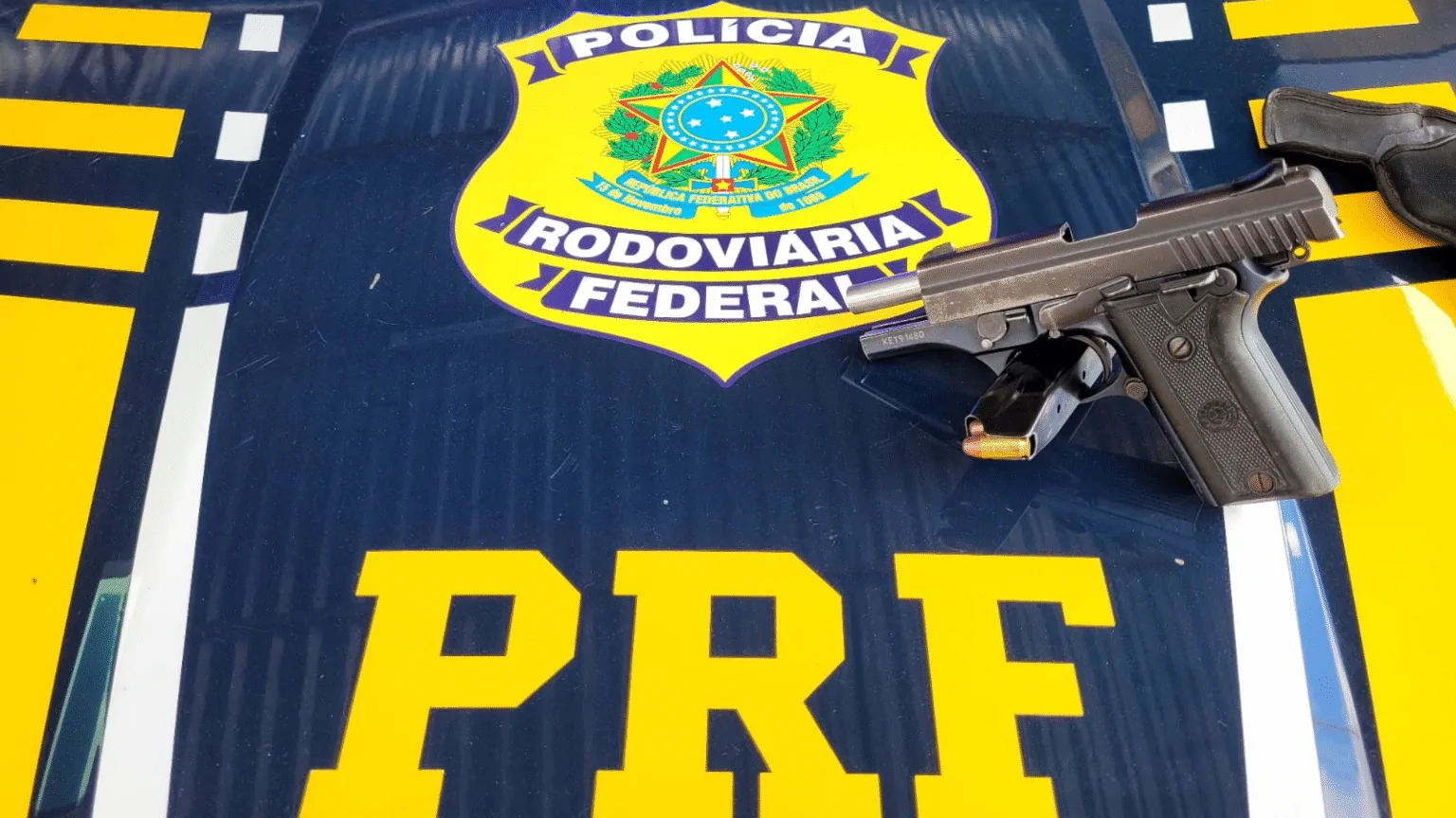 PRF prende motorista com arma e 16 munições em São Gonçalo do Amarante