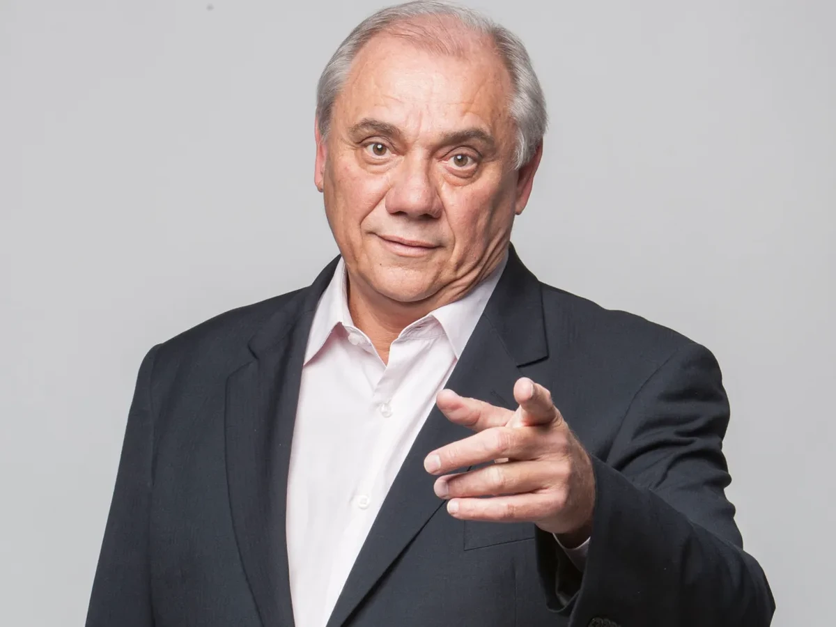 Presos celebraram morte de Marcelo Rezende, revela livro proibido 'Diário de Tremembé': 'Só falta Datena'