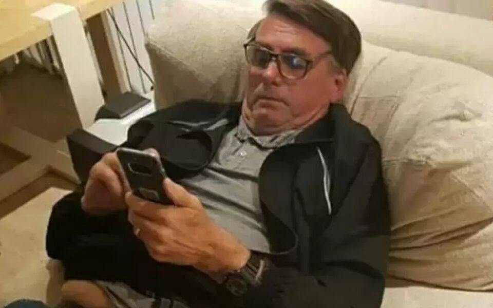 73,7 milhões: Bolsonaro tem mais seguidores nas redes que Lula e 36 petistas somados