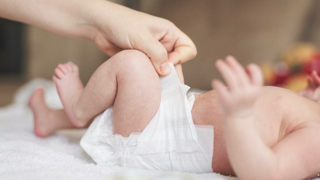 EXECRÁVEL: Bebê de 1 mês é abusada sexualmente por companheira da mãe em Natal