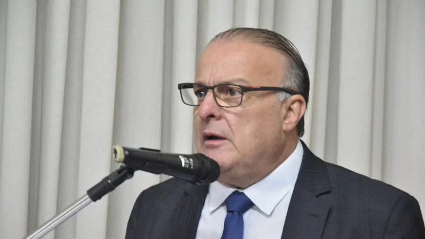 Prefeito de Natal sanciona lei que autoriza contratação de crédito de até R$ 100 milhões com o BNDES