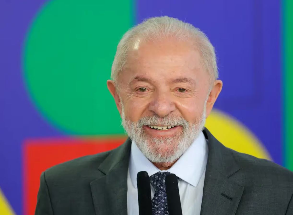 Lula só não viajou em apenas um mês em 2025