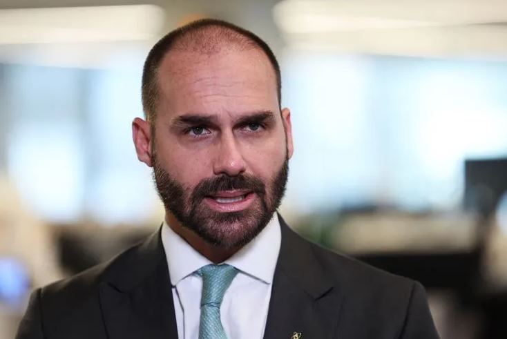 LEI MAGNITSKY: Eduardo Bolsonaro diz receber com “pesar” retirada de sanções a Moraes