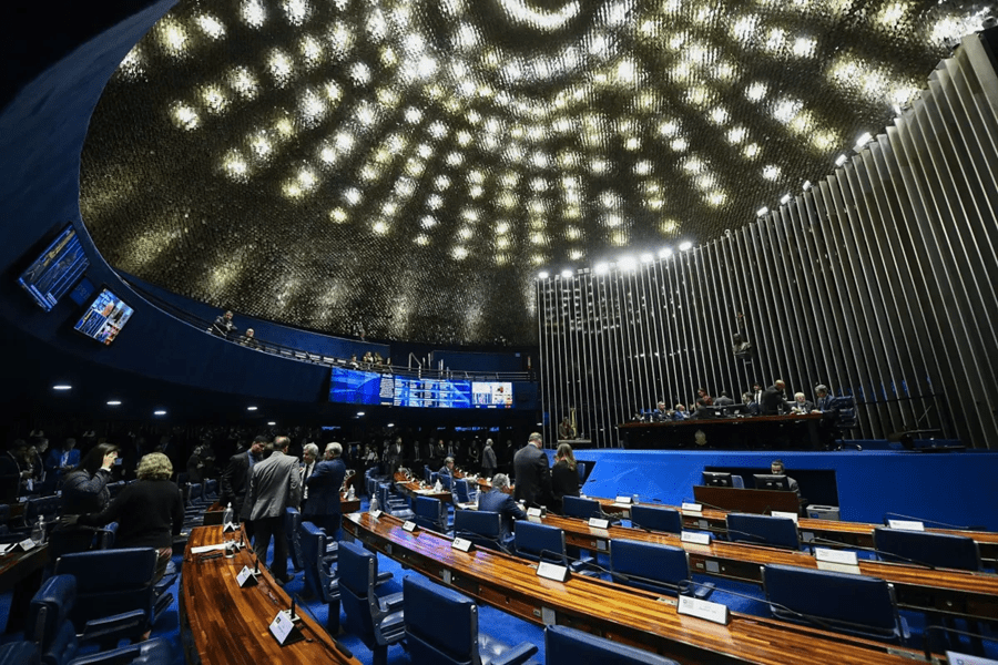 Após aprovação pela Câmara, PL da Dosimetria segue agora para o Senado