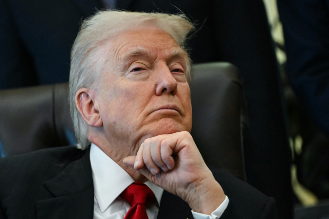 Trump anuncia bloqueio total a petroleiros da Venezuela, cerca país e qualifica regime como ‘organização terrorista’