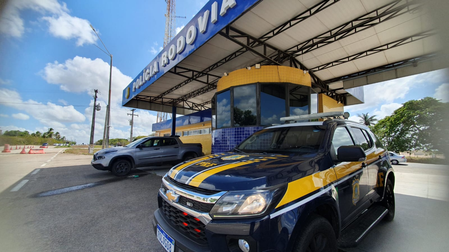 Veículo furtado na Paraíba é recuperado pela PRF no RN após calote em posto