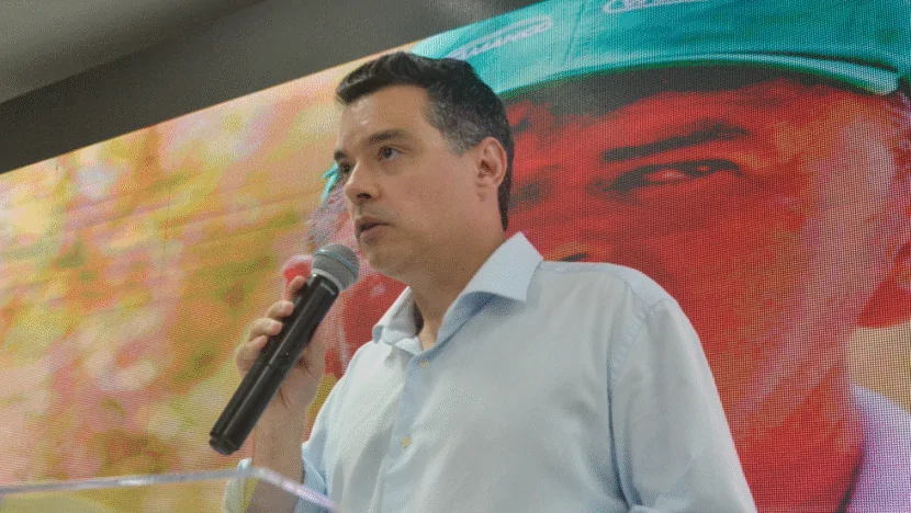 Walter Alves despista sobre futuro político: “Tem tempo ainda, eleição é só no próximo ano”