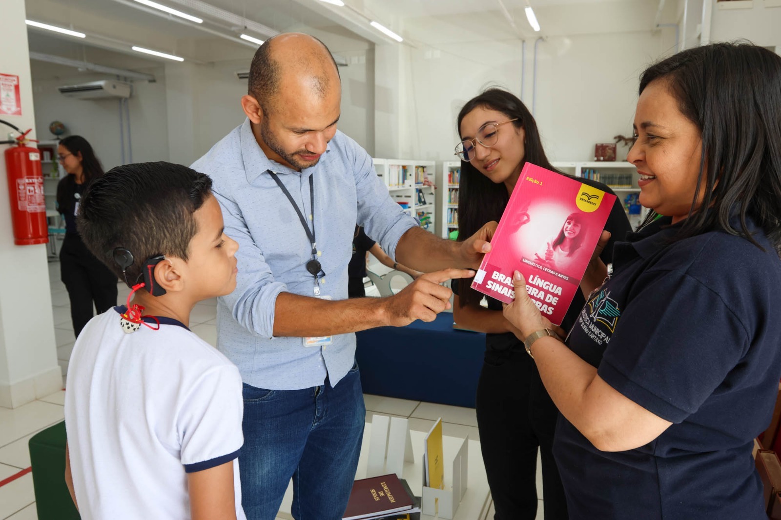 Biblioteca Municipal recebeu mais de 3 mil estudantes em visitas guiadas em 2025