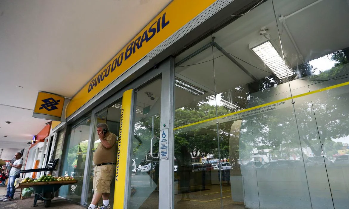 Bancos terão expediente especial de atendimento ao público no final de ano