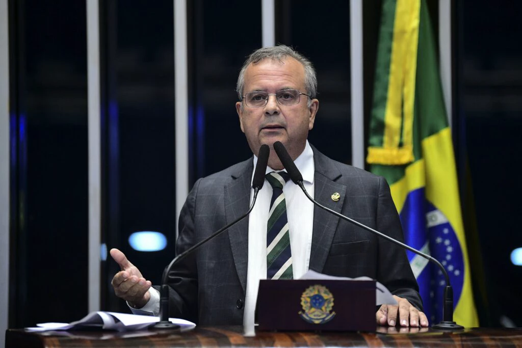 Rogério Marinho diz que Flávio convidou União Brasil e PP a apoiá-lo