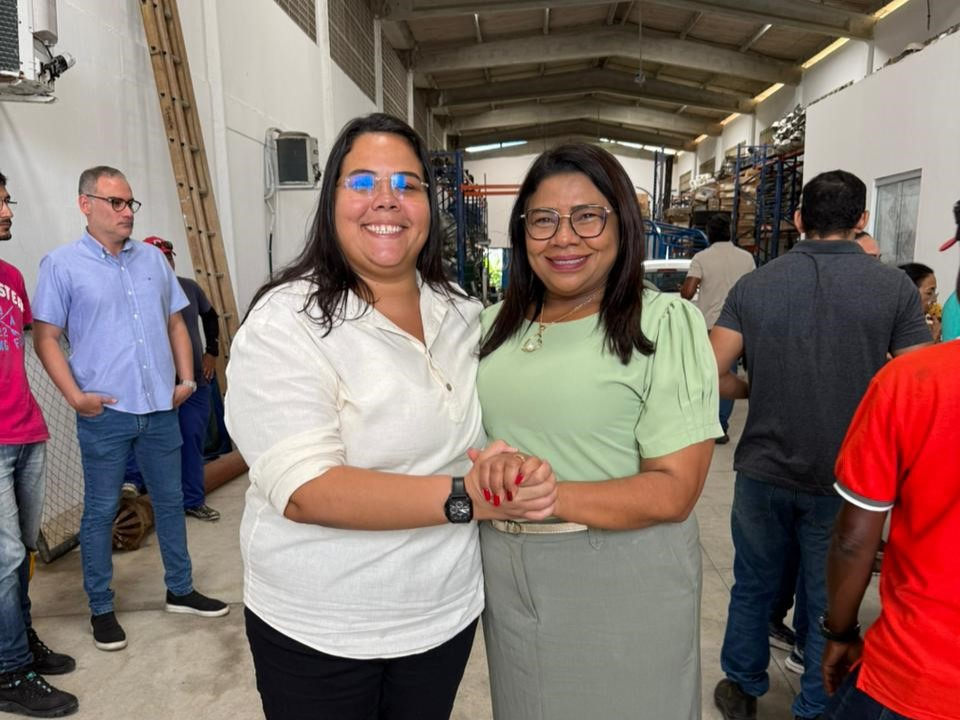 Prefeita Nilda empossa nova secretária de Serviços Urbanos