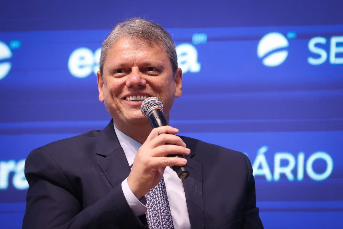 Ministro de Lula quer se filiar ao partido de Tarcísio