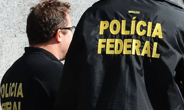 Homem é investigado por enviar e-mails com ameaças e apologia ao nazismo a universidades baianas