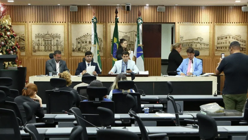 Natal pode reservar 10% de imóveis sociais para mães atípicas após aprovação de PL na CMN